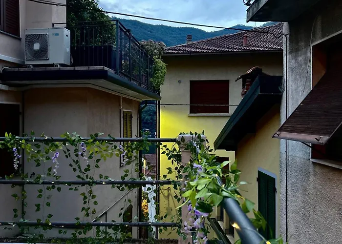 Timco With Big Terrace, Partial View And Air-conditioner Torno